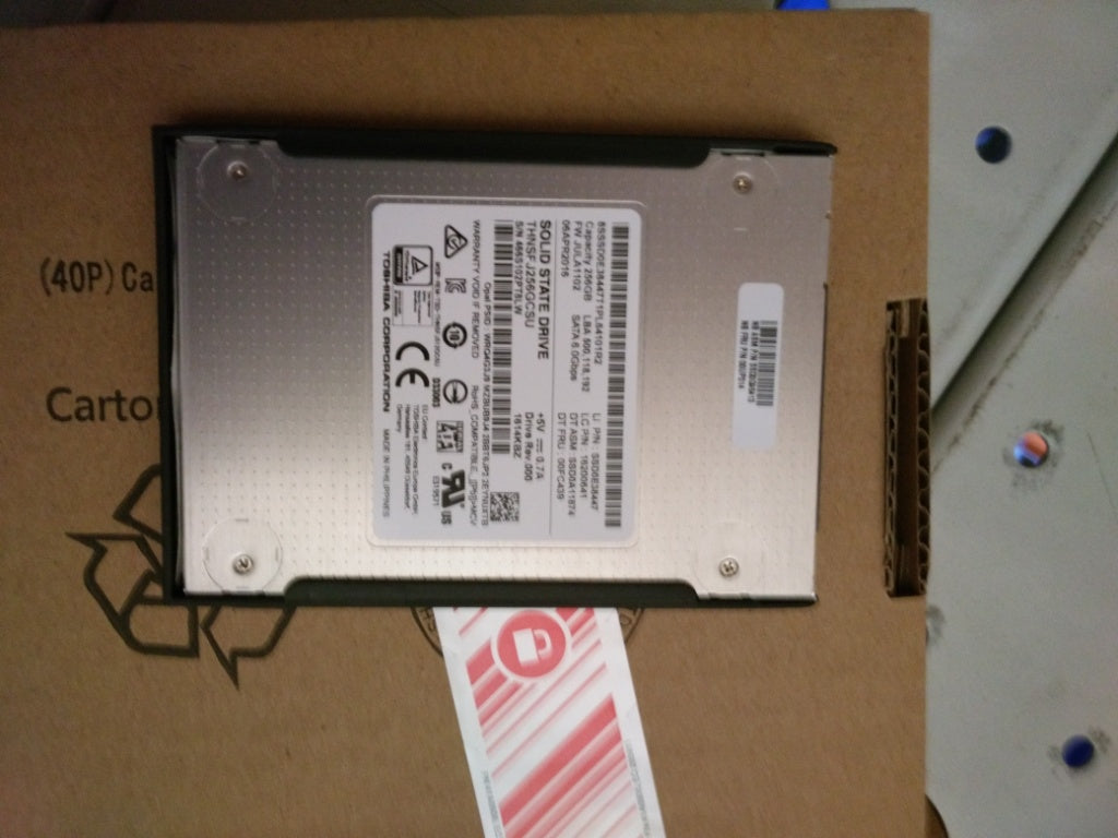 Lenovo Sd Solid State Drives - 00UP014