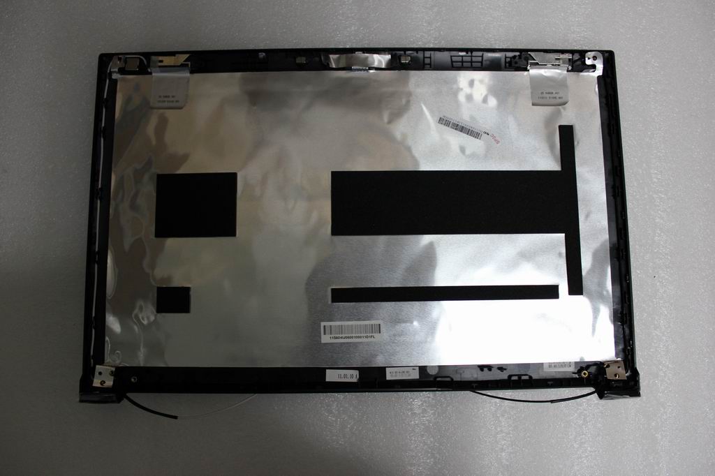 Lenovo 31048997 Lcd Cover Lb57 W/Wlan Antenna