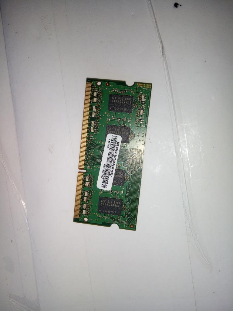 Lenovo 01AG720 Memory M471B5173Eb0-Yk0 4Gb Pc