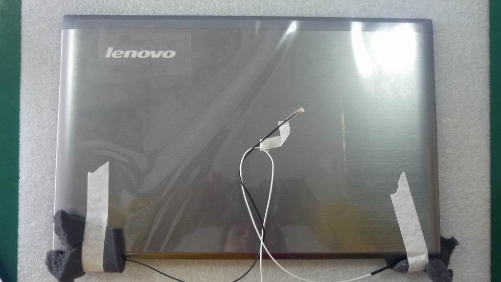 Lenovo 31048966 Lcd Cover La57 W Wlan Antenna