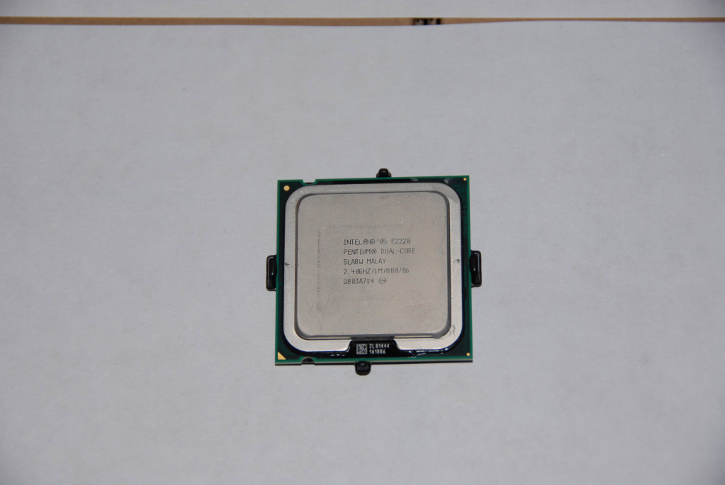 Lenovo Intel Pdc E2220 2.4/1M/775 M0 - 1005675