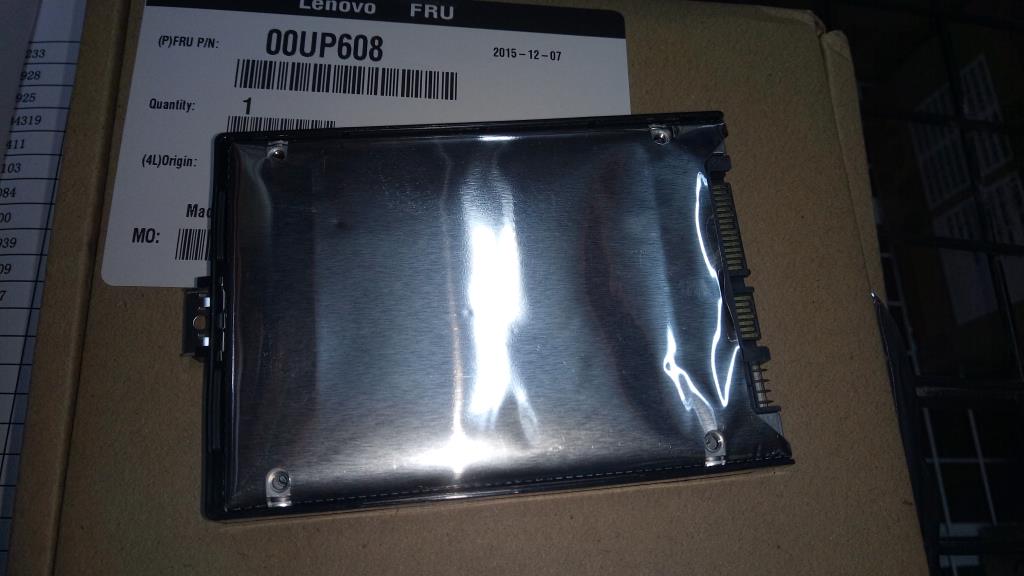 Lenovo Sd Solid State Drives - 00UP608
