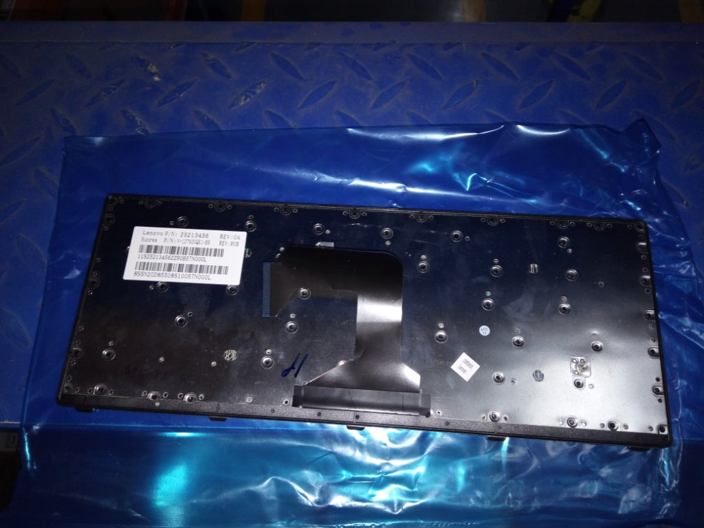 Lenovo Kb Keyboards External - 25213456