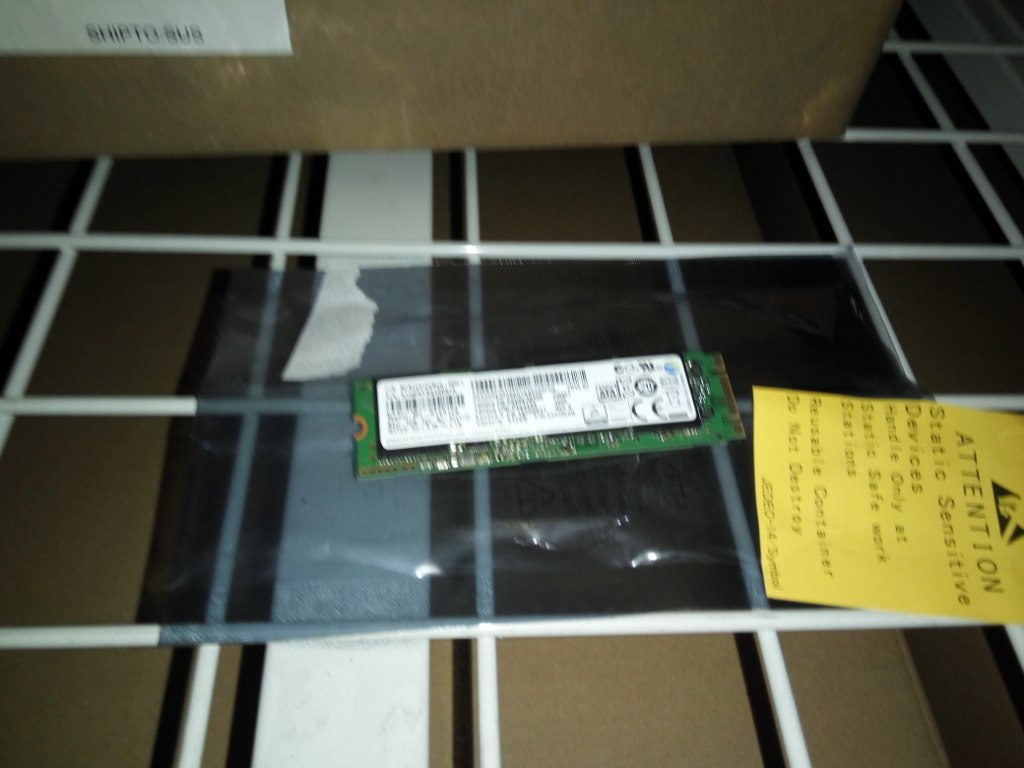 Lenovo 04X4443 Hard Drives