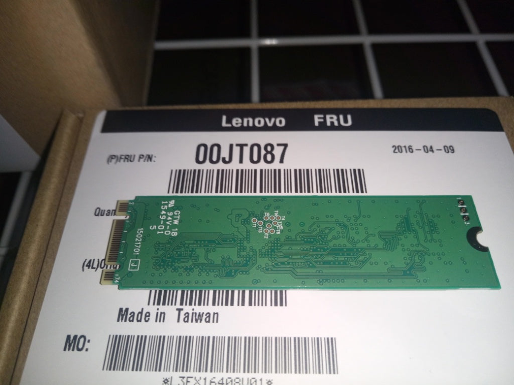 Lenovo Sd Solid State Drives - 00JT087