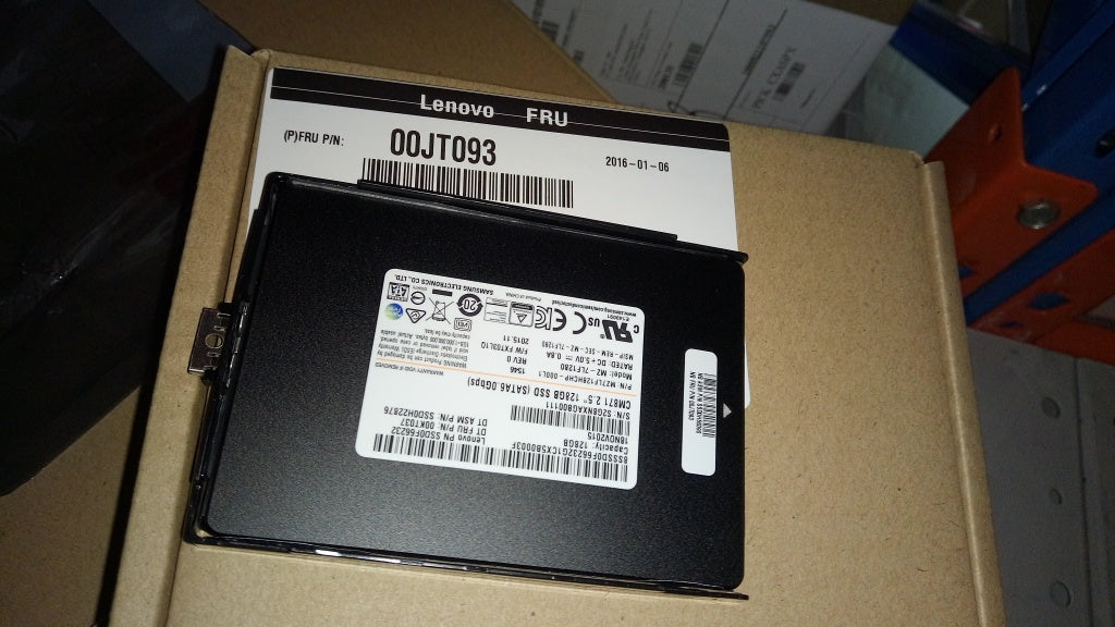 Lenovo Sd Solid State Drives - 00JT093