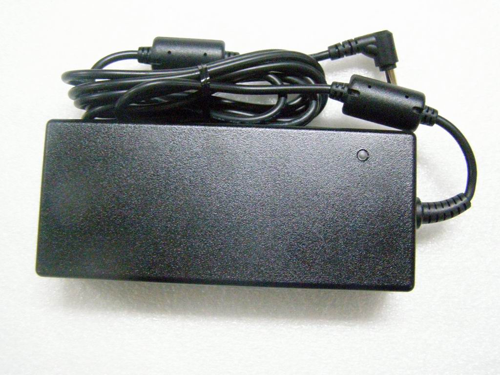 Lenovo Delta 135W 19V 7.11A Adapter - 36001434