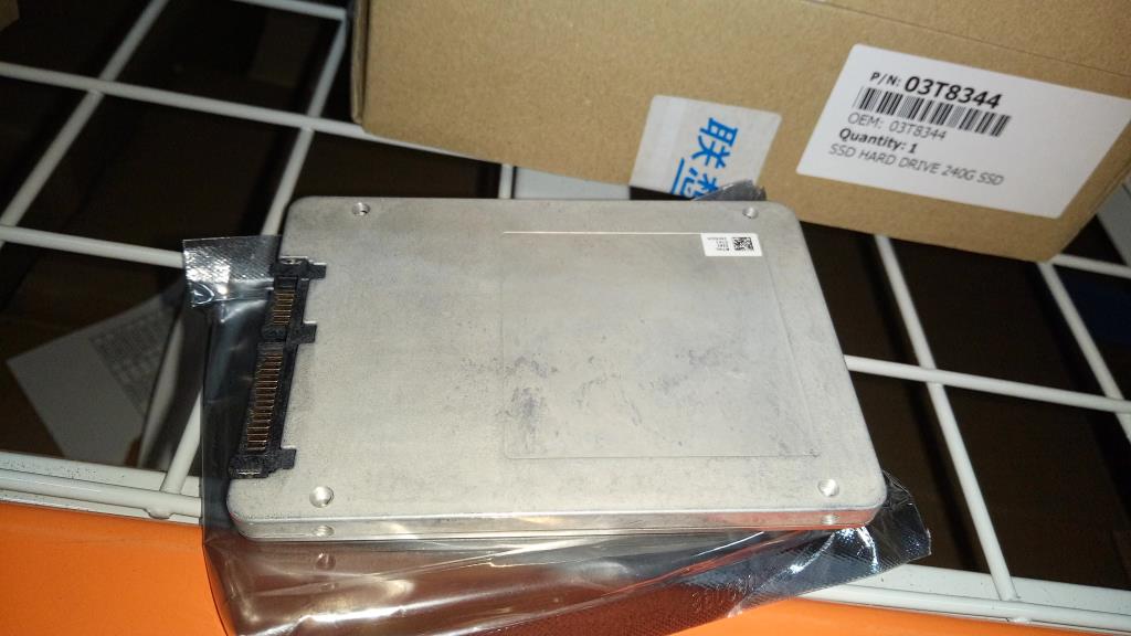 Lenovo Sd Solid State Drives - 03T8344