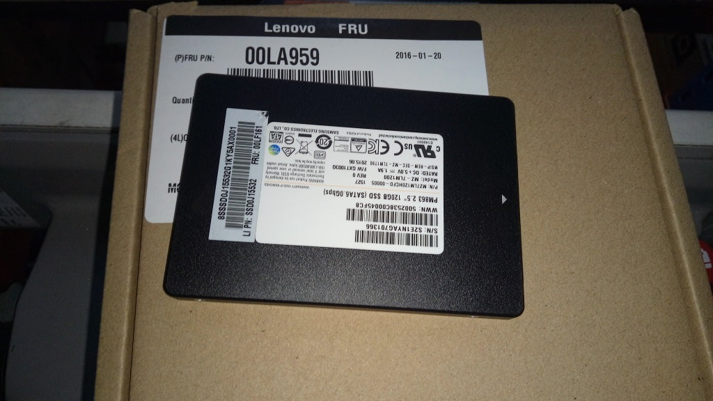 Lenovo Sd Solid State Drives - 00LA959