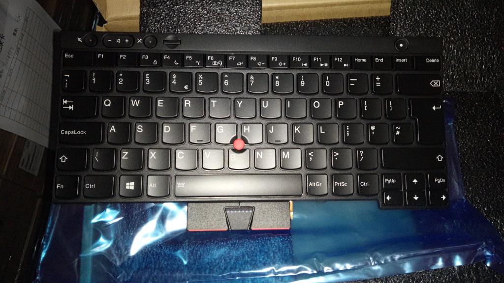 Lenovo Keyboards Internal - 04X1382