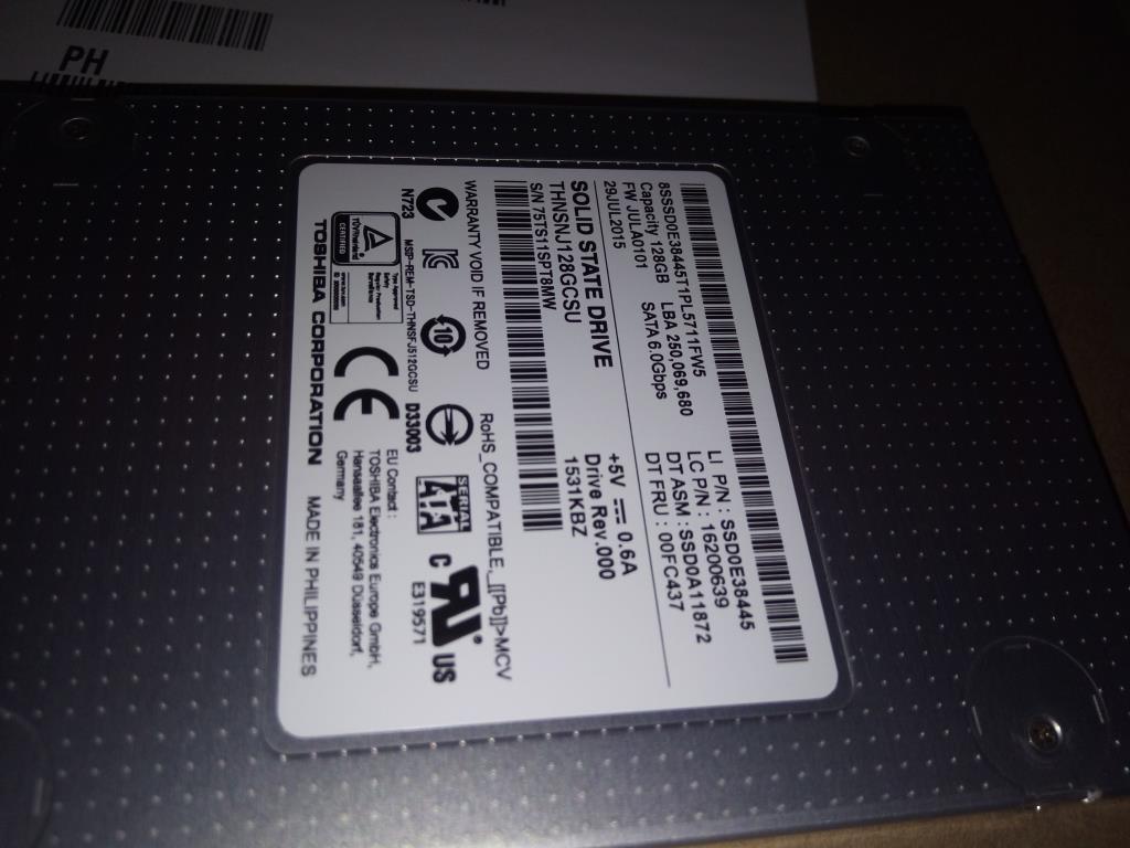 Lenovo 00FC437 Solid State Drives