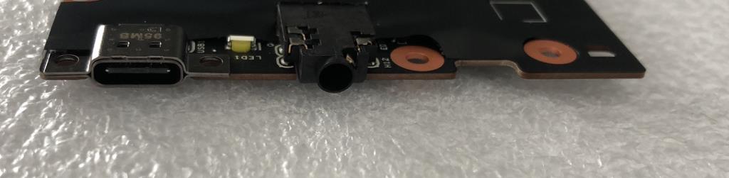 Lenovo USB Board W 81Q7 with Cable N+O - 5C50S25012