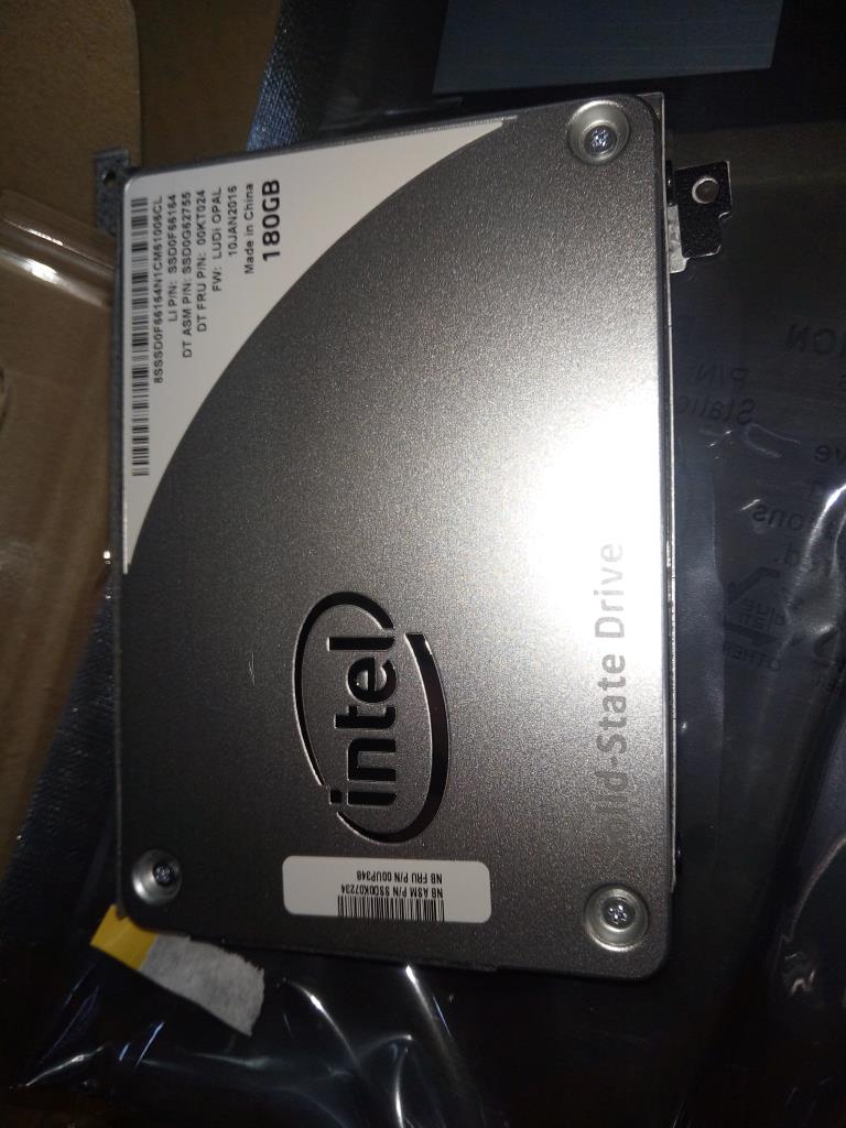Lenovo Sd Solid State Drives - 00UP348
