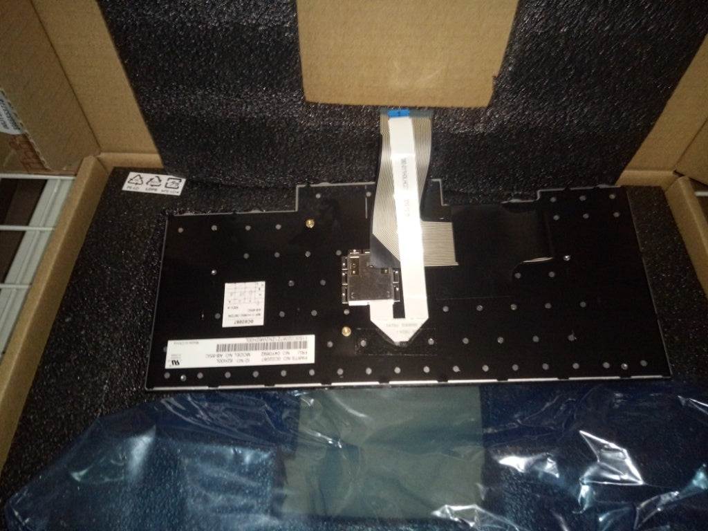 Lenovo Ki Keyboards Internal - 04Y0692