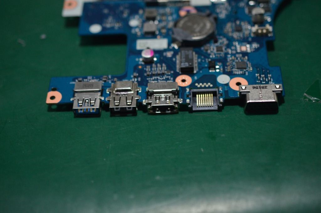 Lenovo Replacement Part - 5B20H54330