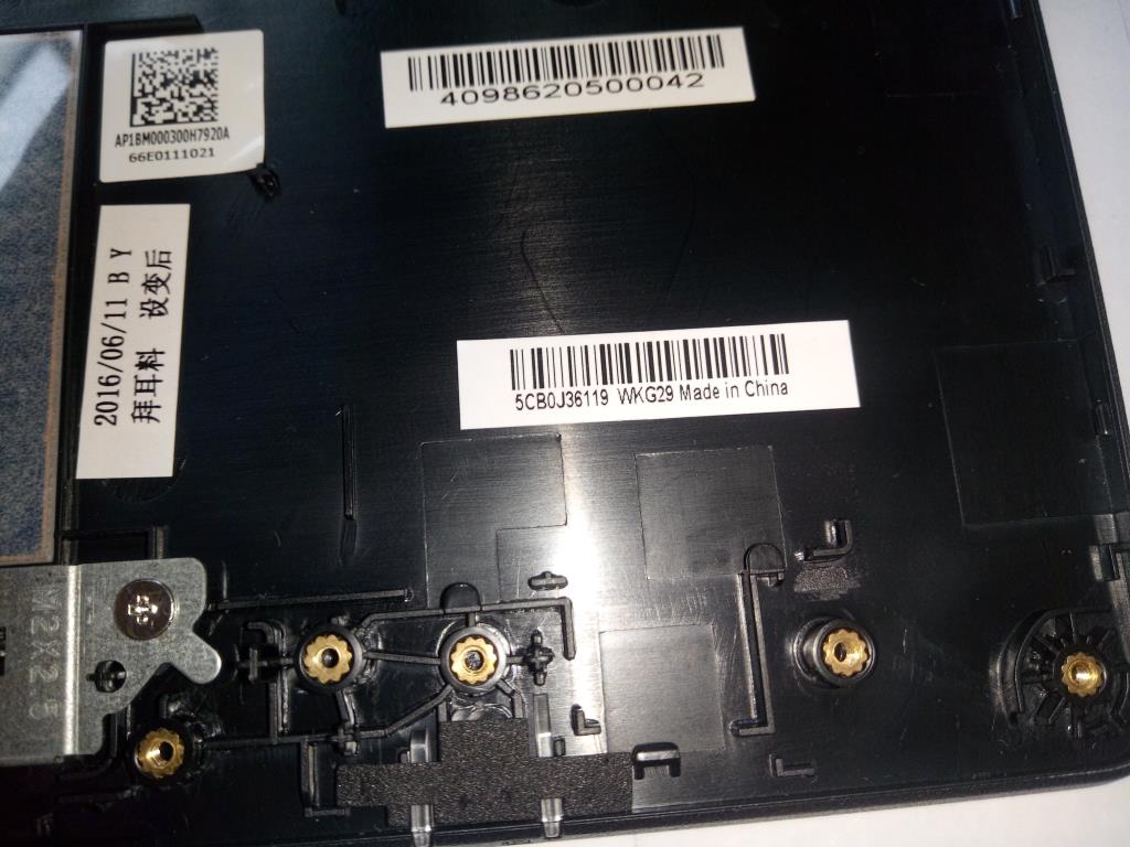 Lenovo Uppercoverce31-70 W/Tp/Kb-Fre - 5CB0J36119