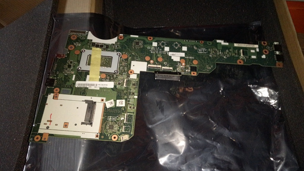 Lenovo Pl System Boards - 00UR704