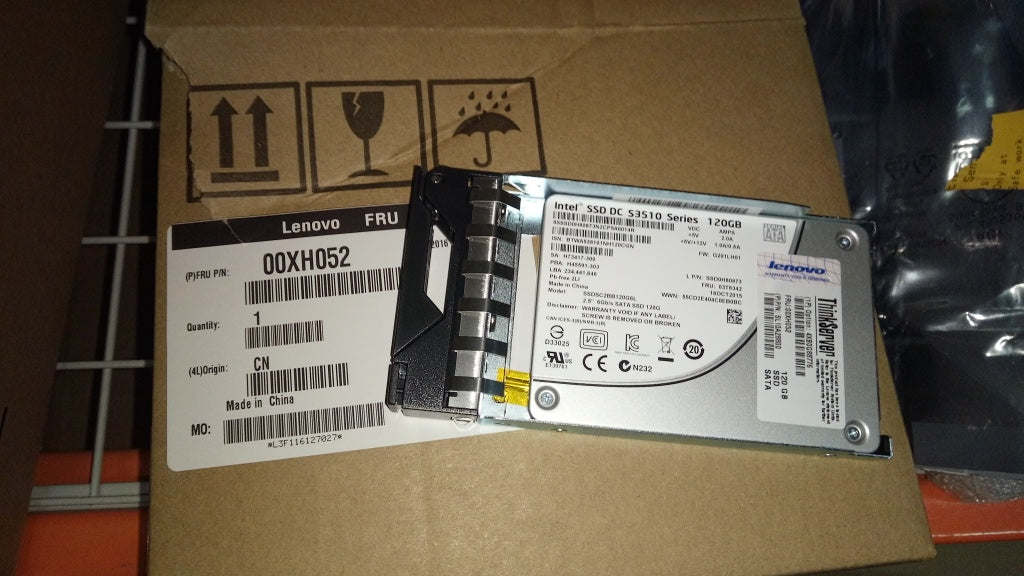 Lenovo Sd Solid State Drives - 00XH052