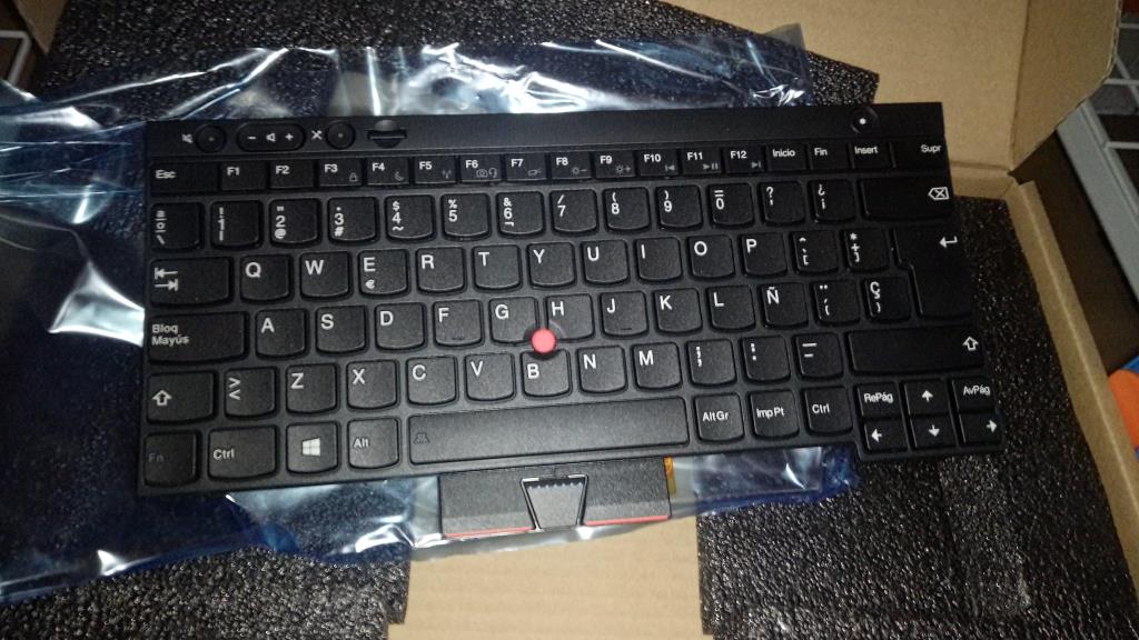 Lenovo Ki Keyboards Internal - 04X1325
