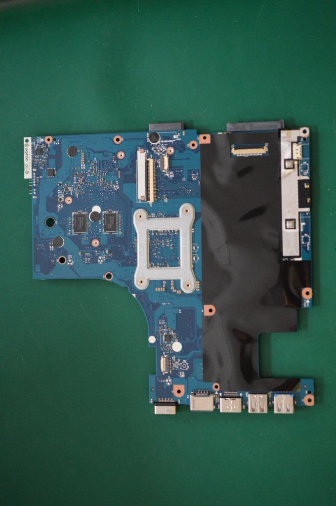 Lenovo Mb Beema E2 15G 14T Dis 2Gpro - 5B20F77259