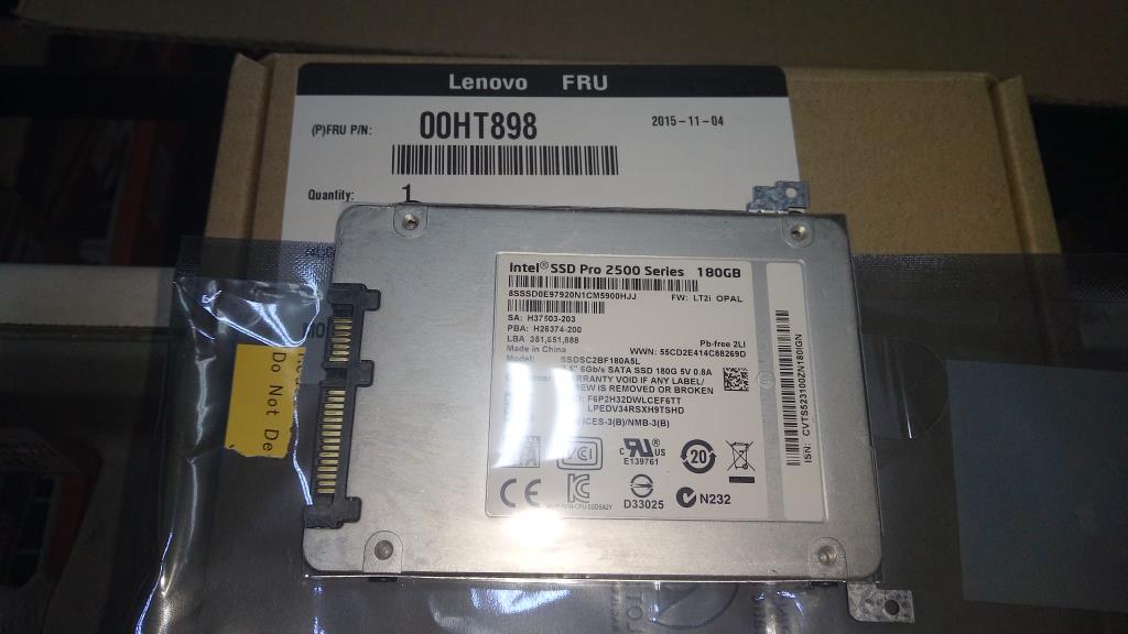 Lenovo 00HT898 Solid State Drives