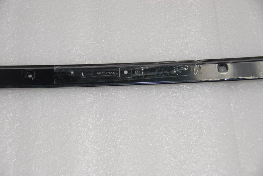 Lenovo 31035183 Bezel Lcd Jiwa3 W/Cam Ap04C000