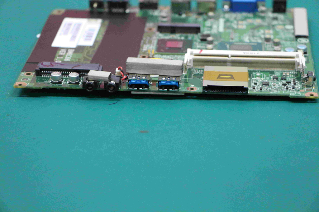 Lenovo Mb Q190 W8S 1017U 1.6G Hm70 Mb - 90002956