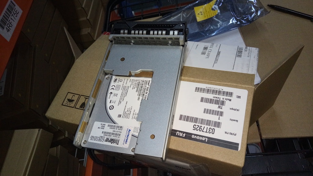 Lenovo Hard Drive 600Gb 6G/S Sata Ssd - 03T7925