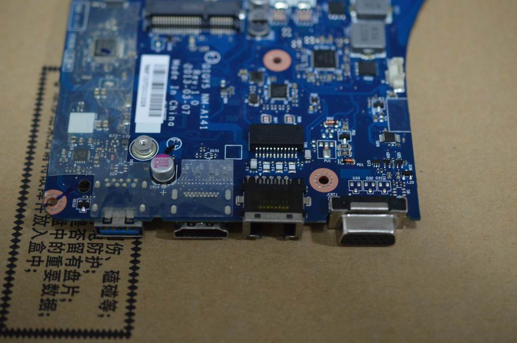 Lenovo Mainboard Qiqy5 W8S 2G45W W/Bt - 90002560
