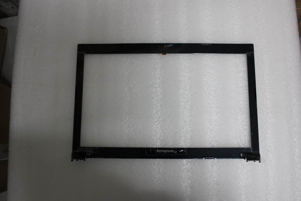 Lenovo 31048998 Lcd Bezel Lb57 W/Camera Hole