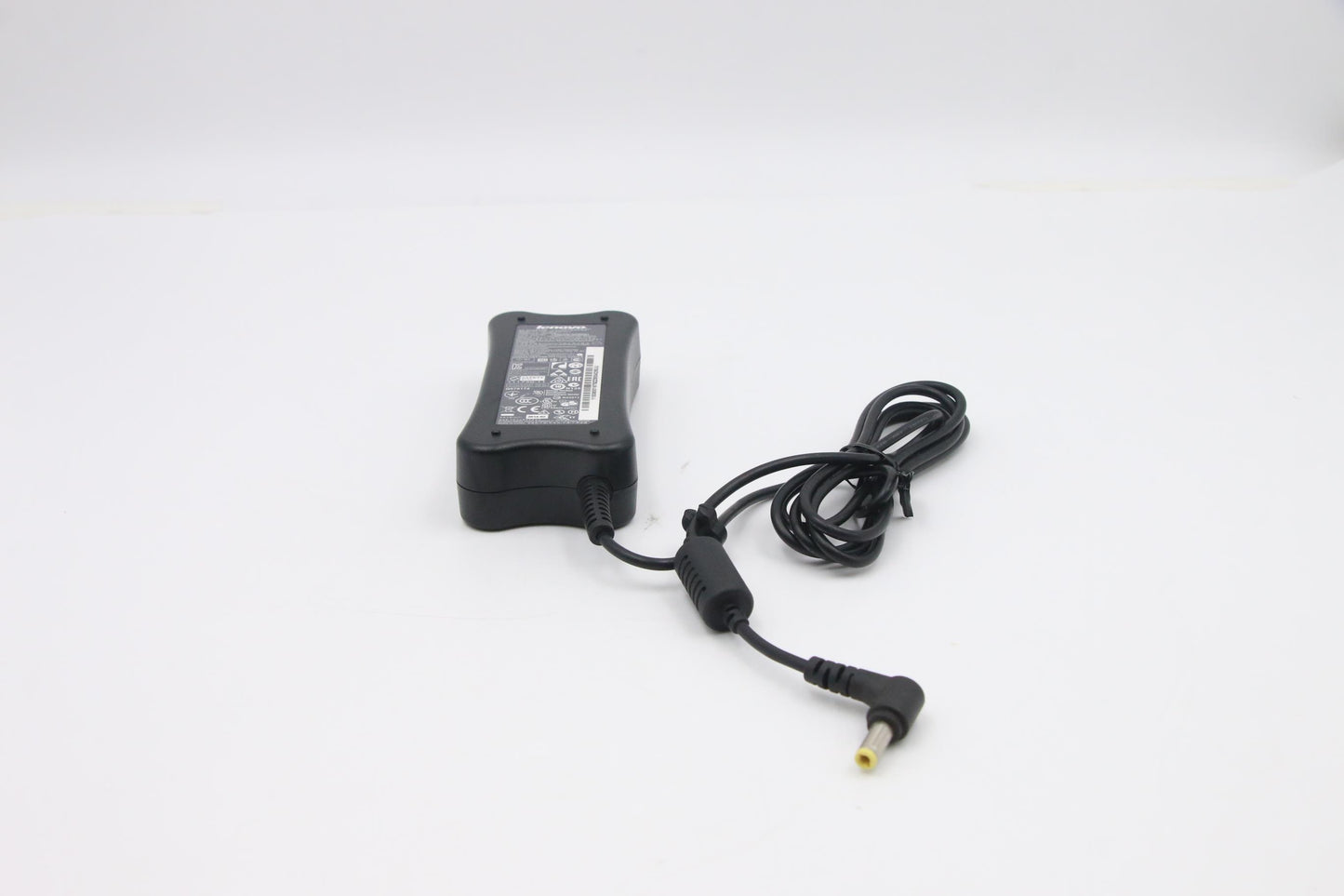 Lenovo Delta Adp-65Yb B Nb - 36001309
