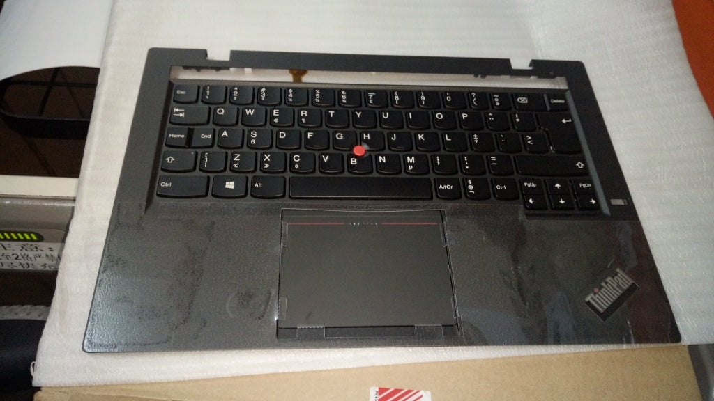Lenovo Kp Kybd Bezels And Palmrests - 04X6507
