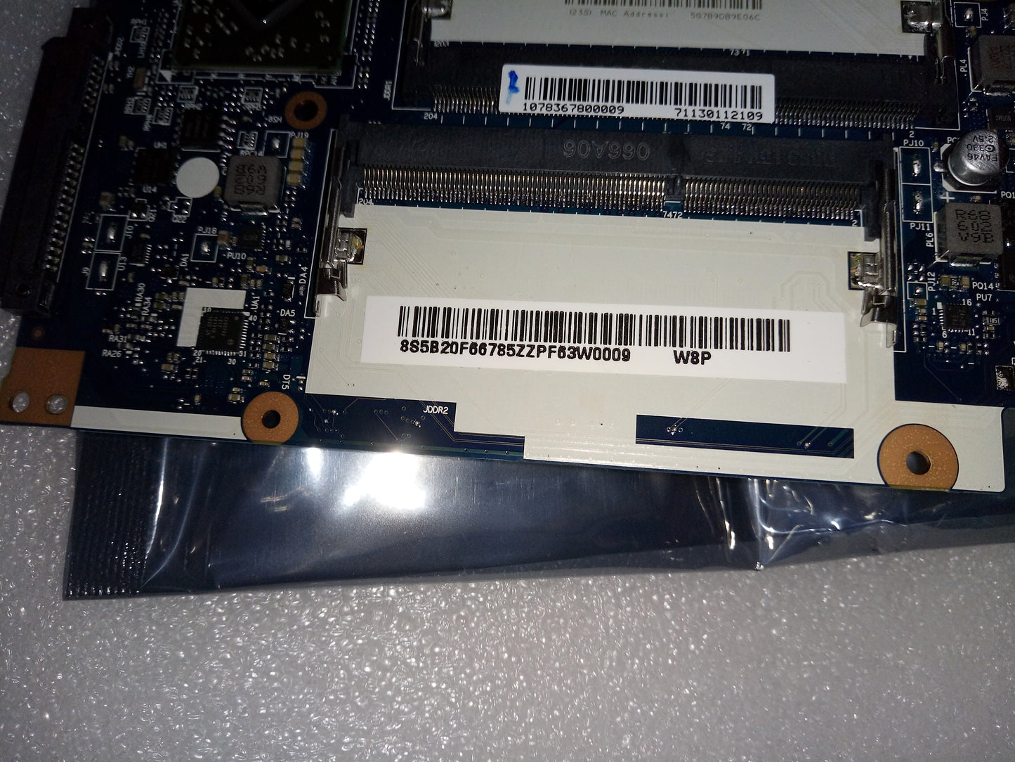 Lenovo Mb - 5B20F66785