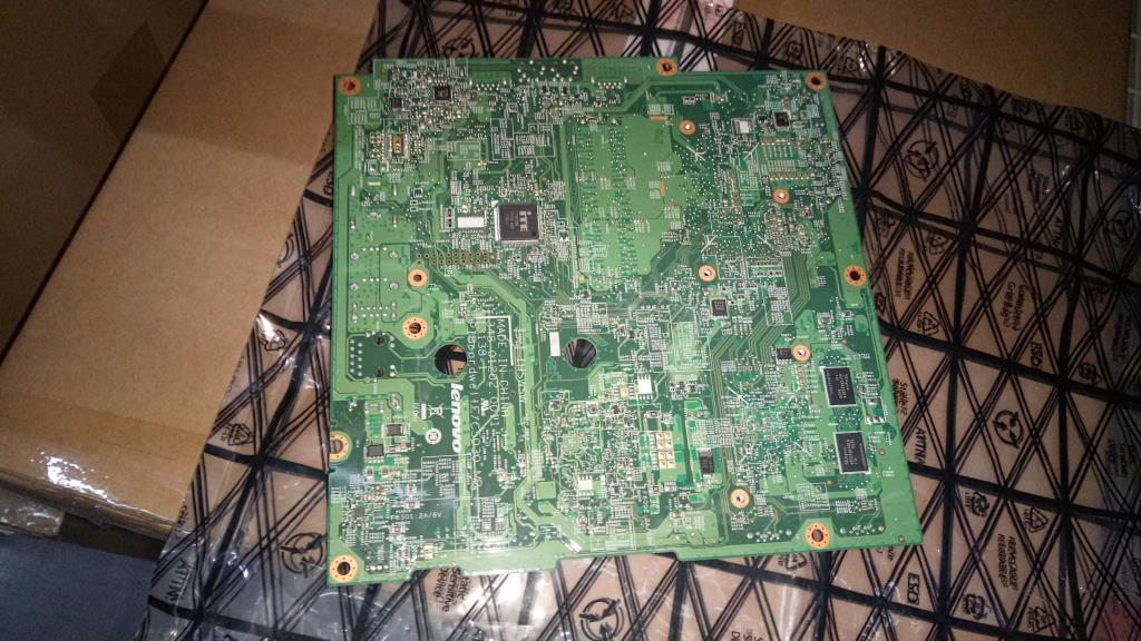 Lenovo System Boards - 5B20H42258