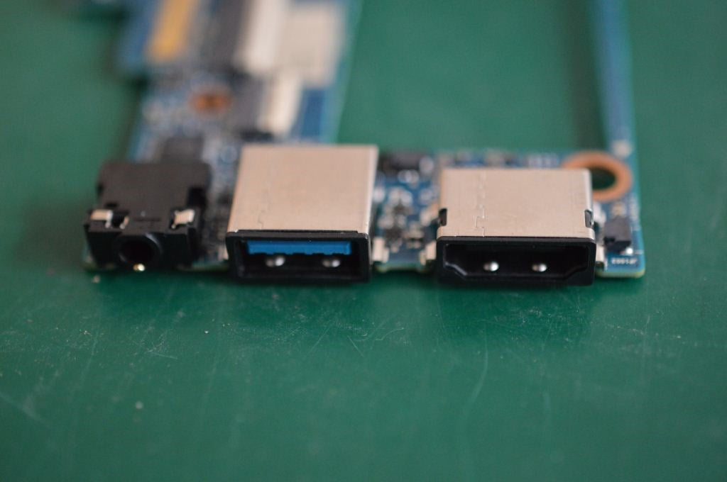 Lenovo Mainboard Viuu4 Uma I33229 1.4 - 90003058