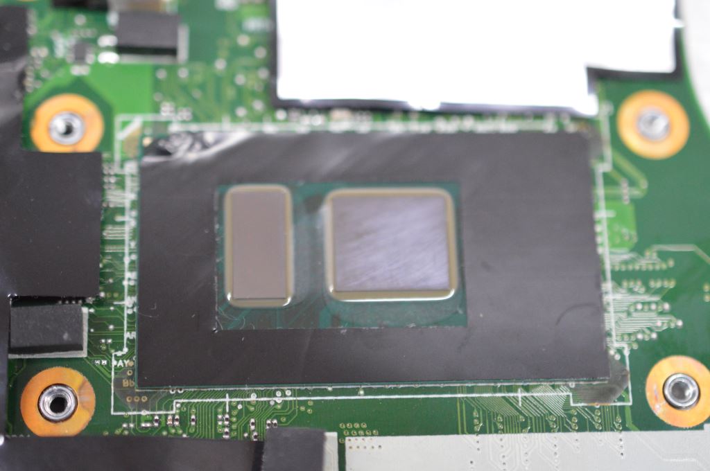 Lenovo I5-6300U,Win,Uma,Amt,N-Tpm,Doc - 01YT046