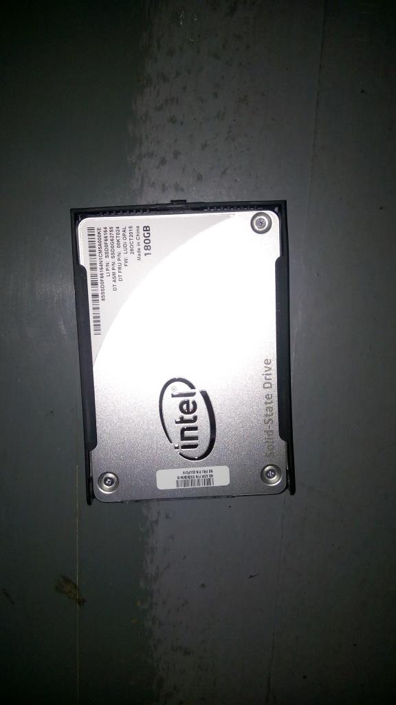 Lenovo Sd Solid State Drives - 00UP019