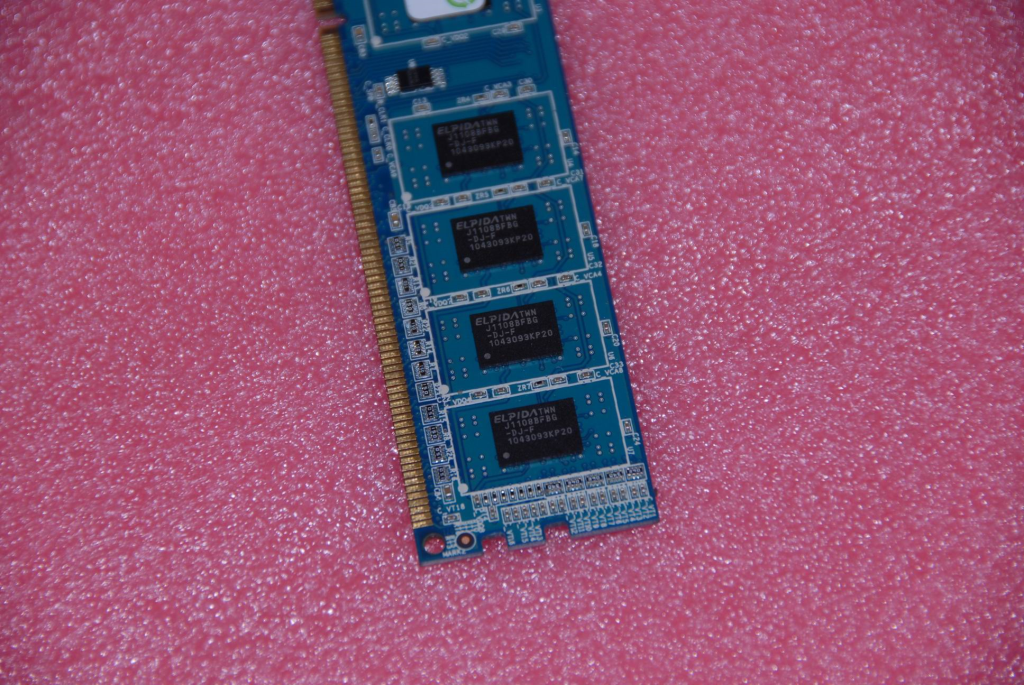 Lenovo Ddriii 1G Elp R J1108Bfbg 15U - 1006980
