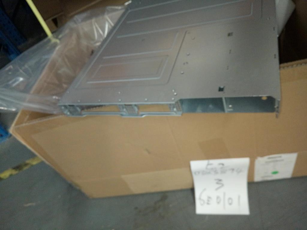 Lenovo Ch Chassis And Frames - 03X3894