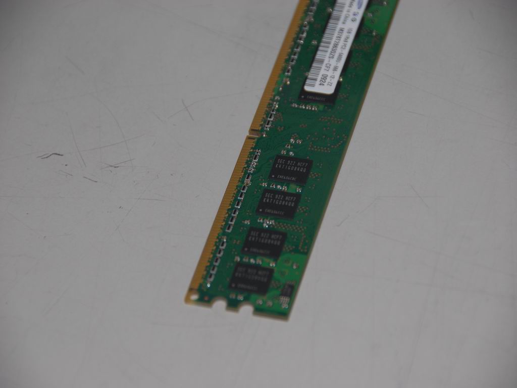 Lenovo Ddrii 1G M378T2863Qzs-Cf7 800 - 1006338