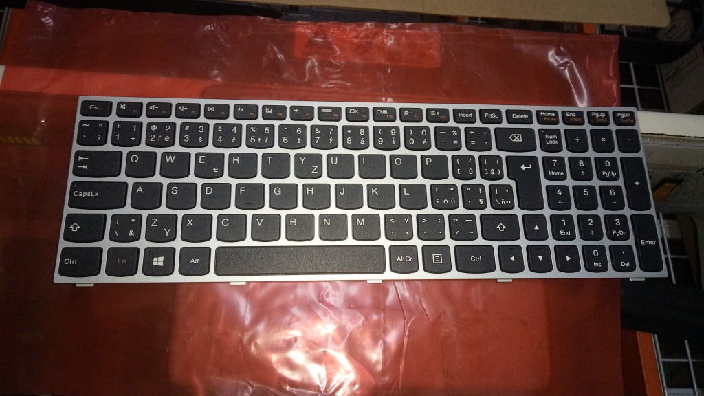 Lenovo Ki Keyboards Internal - 25215277