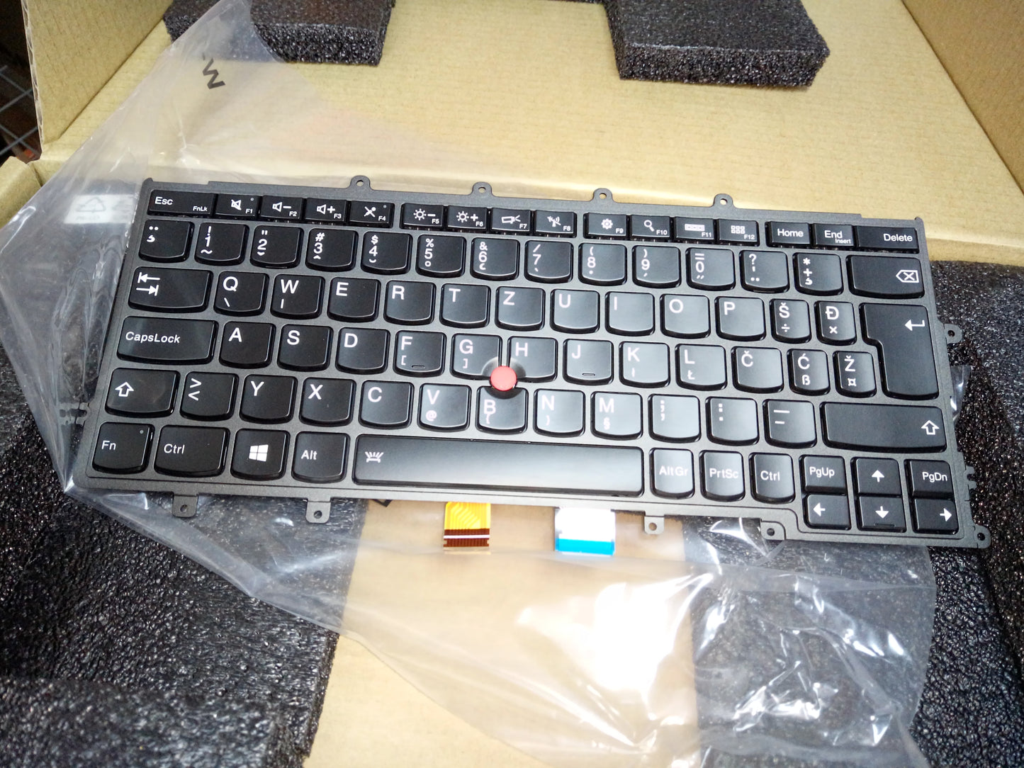 Lenovo Ki Keyboards Internal - 04X0240