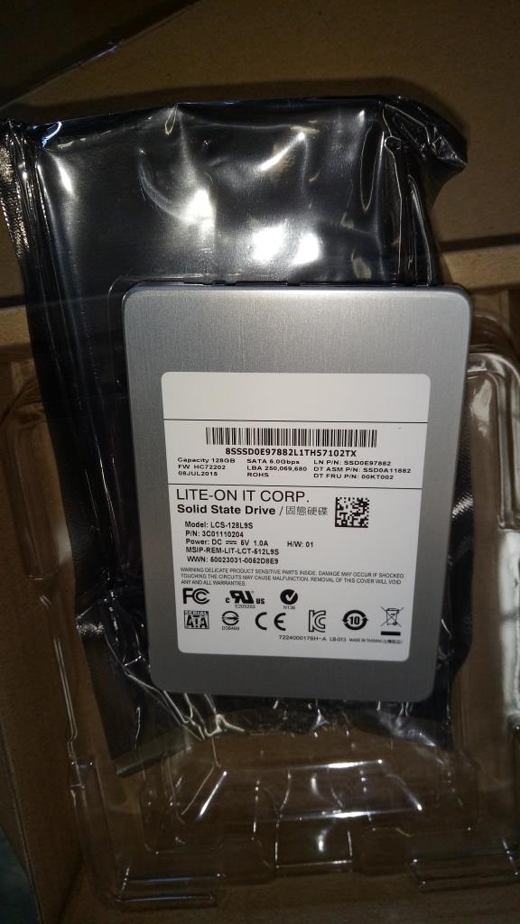 Lenovo Sd Solid State Drives - 00KT002