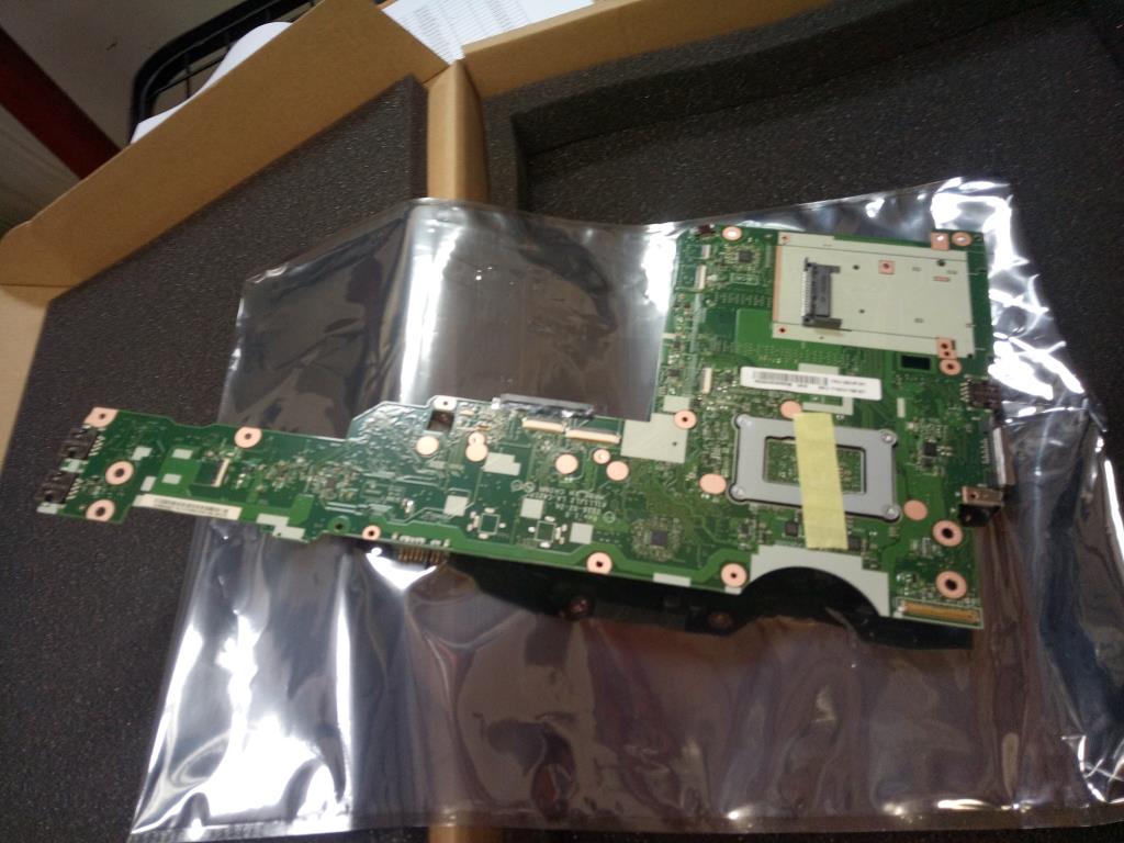 Lenovo Mb I5-6197 O Rtc Win Namt Ytpm - 00UR181