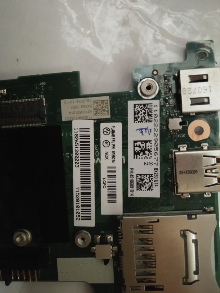 Lenovo 01EN214 I7-6600U,Nok,Uma ,N-Tpm,Dock