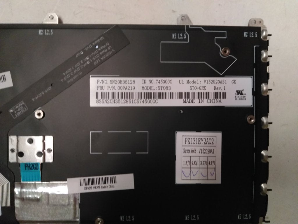Lenovo Ki Keyboards Internal - 00PA219