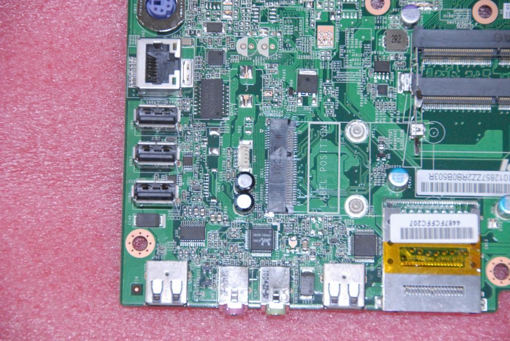 Lenovo Mb C200 I D525 Integrated Grap - 11012857
