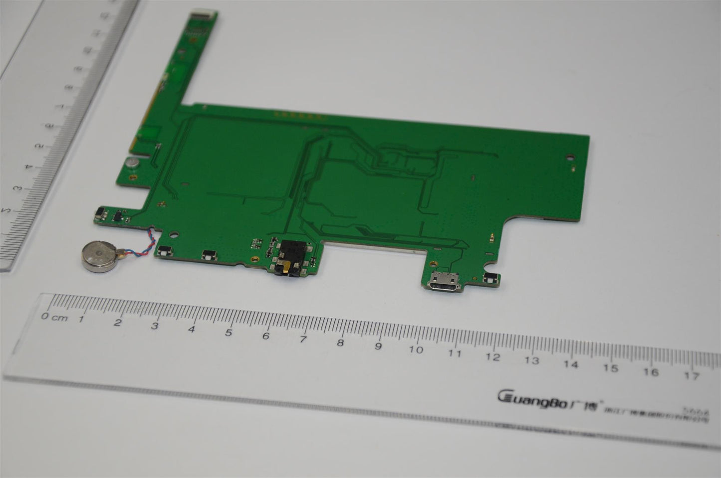 Lenovo 5B29A6MVWP A7600 Row+16G+Mb Module Cs