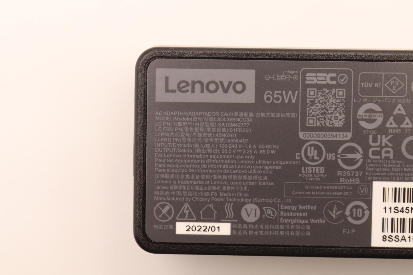 Lenovo (45N0261) AC Adapter, Rectangle, 65W, 3-Prong, Black