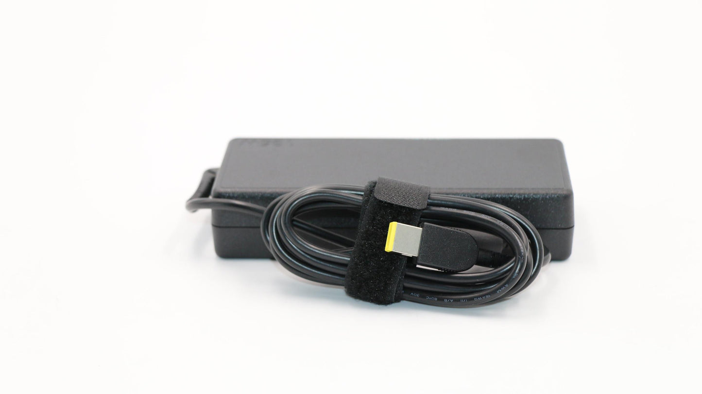 Lenovo (45N0365) AC Adapter, Rectangle, 135W, 3-Pin, Black